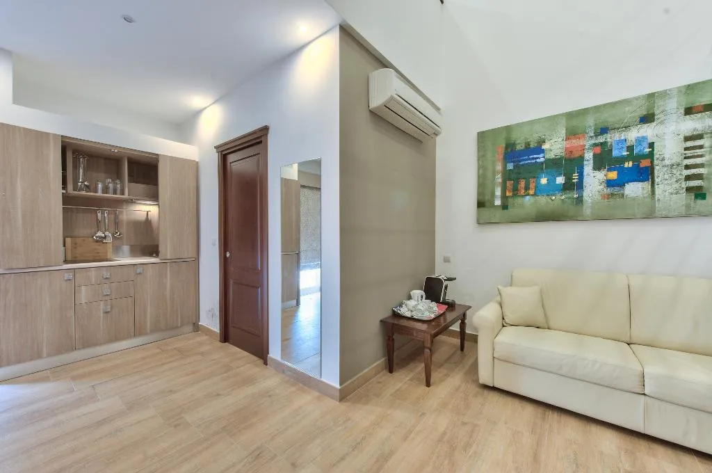 APARTMENT TWO BEDROOMS Room, Palazzo Violetta, Malta
