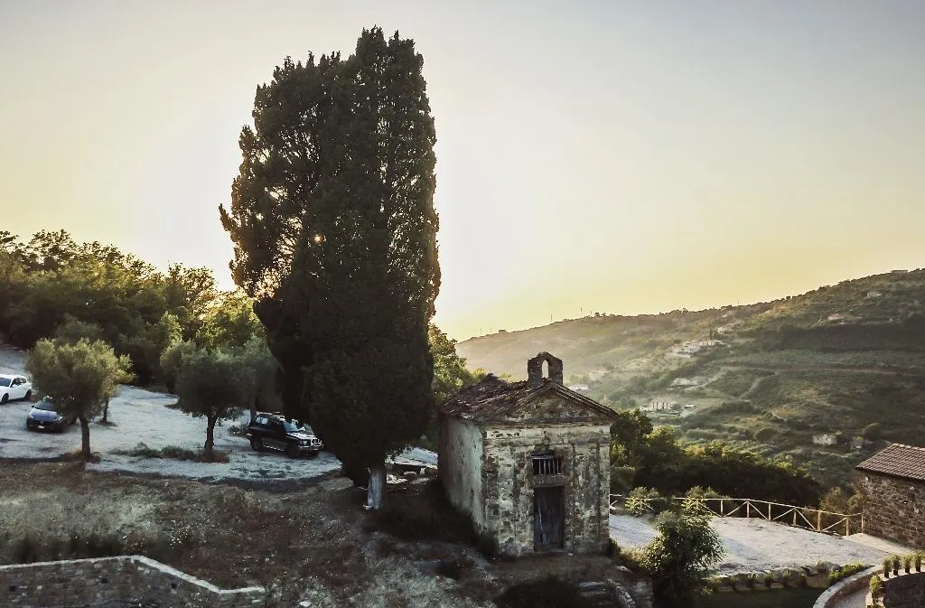 General view, Le Querce Farmhouse, Naples