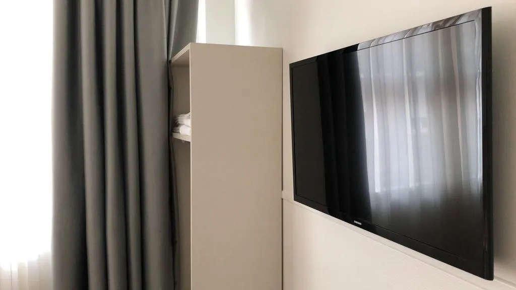 Room, Far Home Bernabeu, Madrid