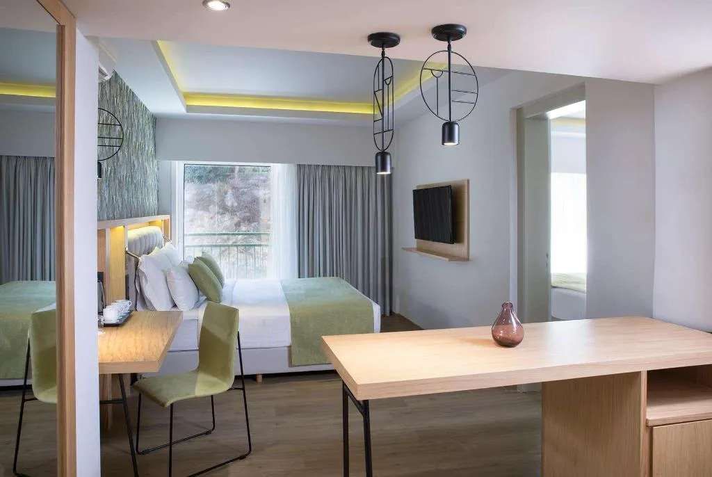FAMILY ROOM PREMIUM Room, Dolce Attica Riviera, Athens