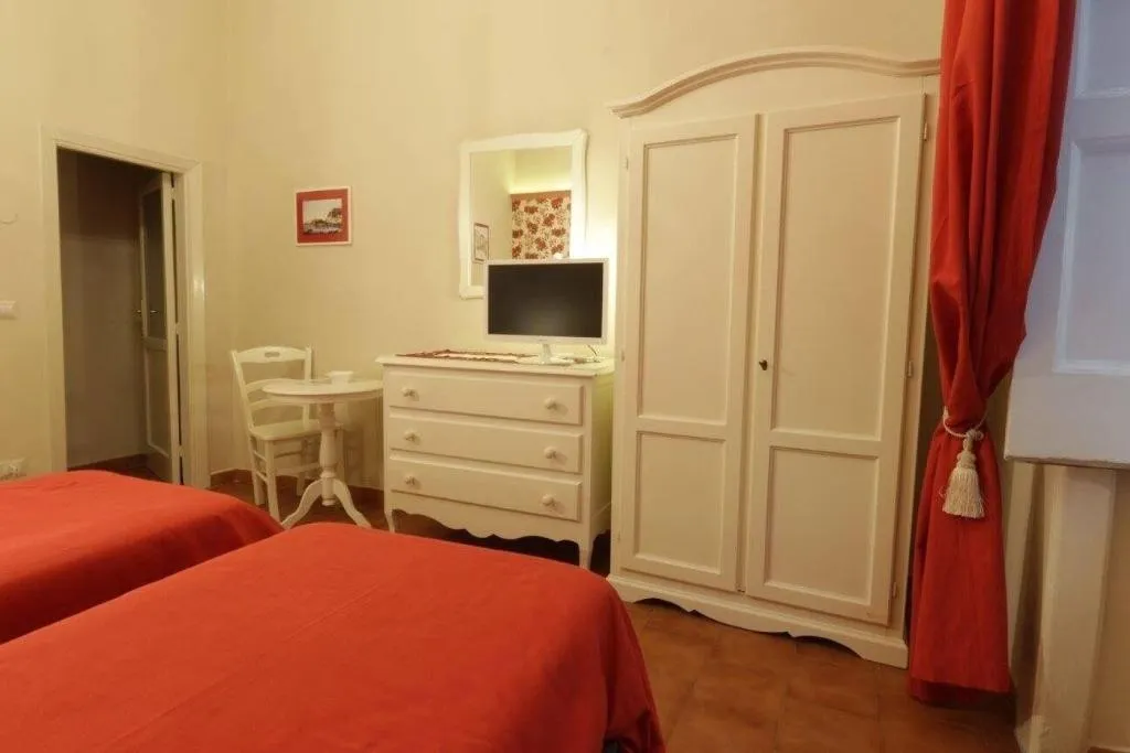 Room, B&B Speranzella, Naples
