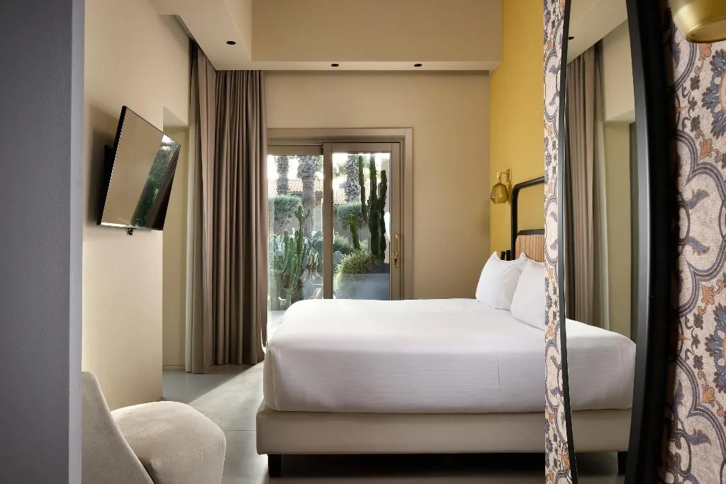 FAMILY ROOM WITH TERRACE Room, Minareto, Catania