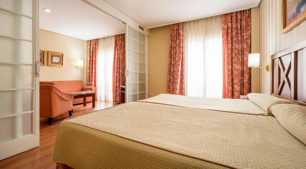 Room, Ilunion Alcora Sevilla, Seville