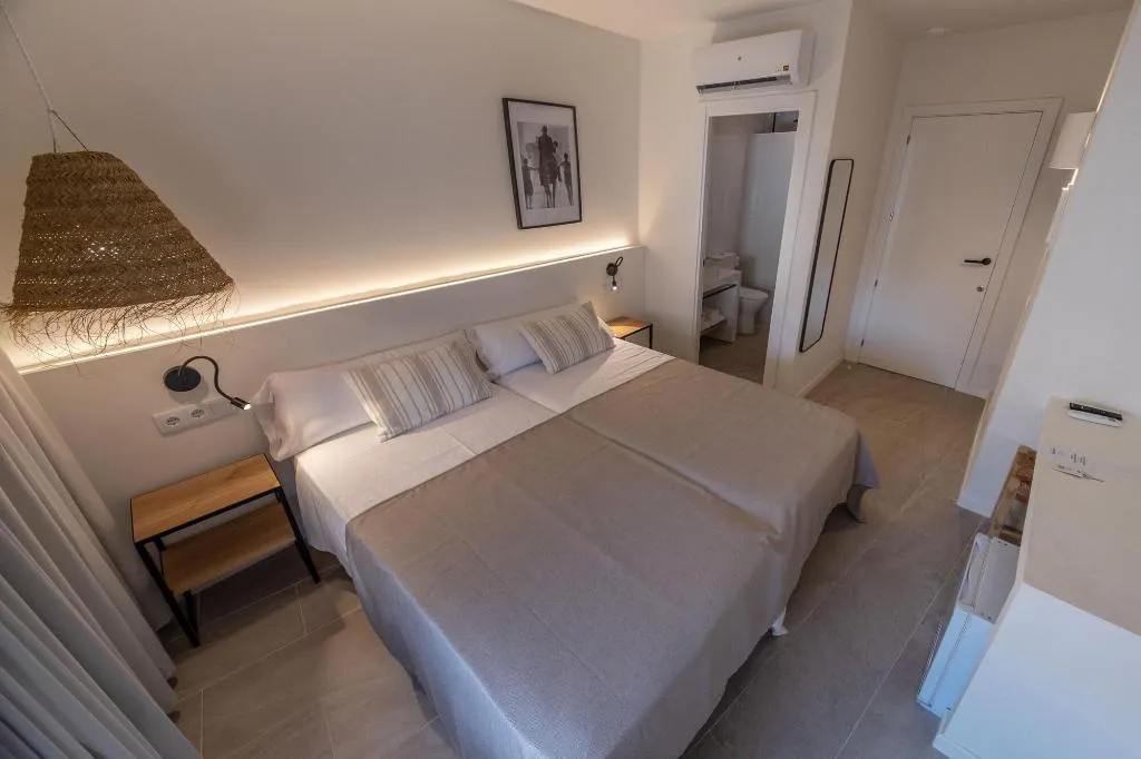 Room, Hotel Tres Tocs, Menorca
