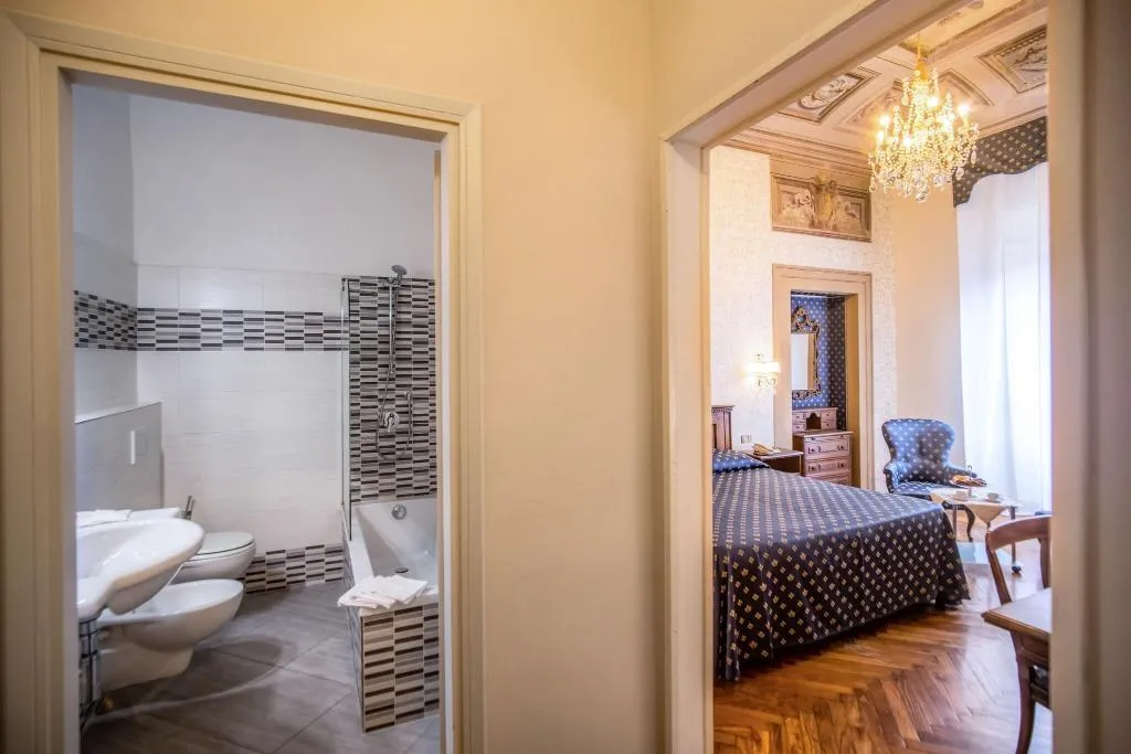 DOUBLE SUPERIOR Room, Martelli, Florence