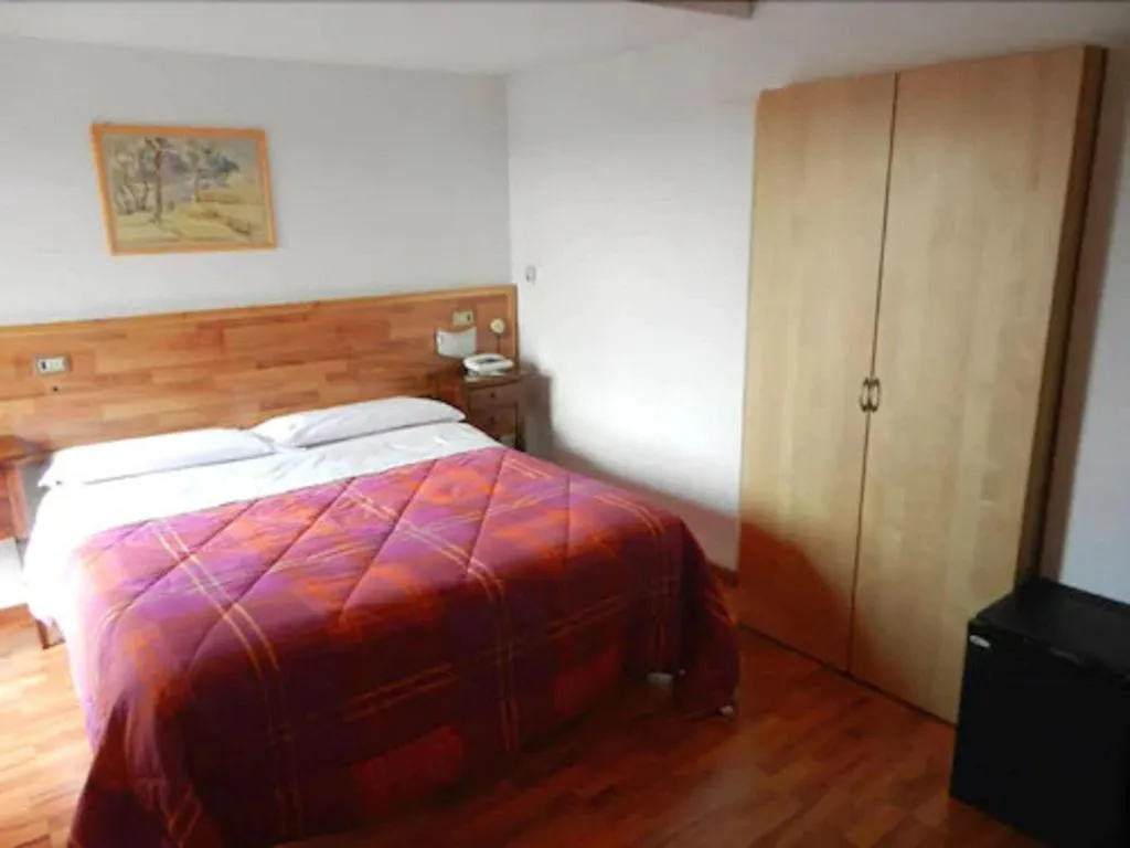 Room, Hotel Paradiso, Perugia