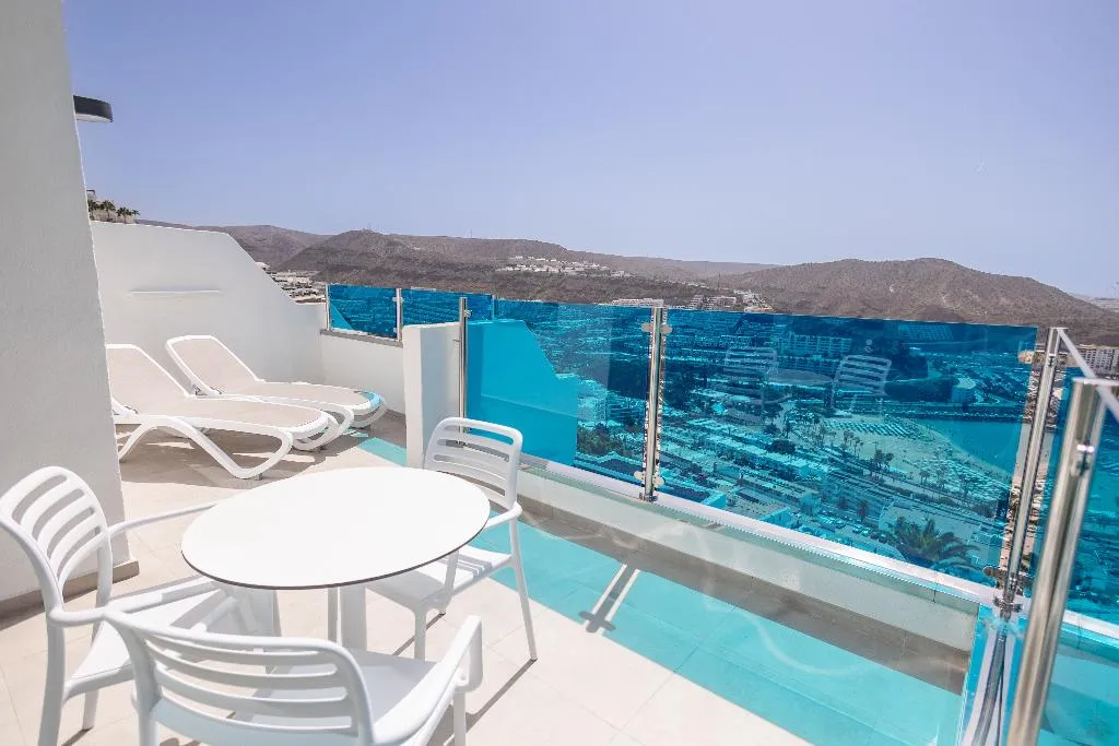 JUNIOR SUITE OCEAN VIEW Room, Servatur Puerto Azul, Gran Canaria