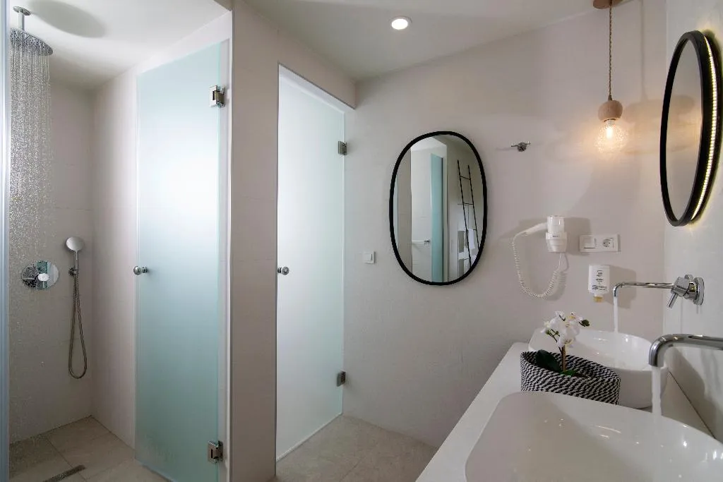 SUITE DELUXE ONE BEDROOM Room, Rainbow Apartments, Crete