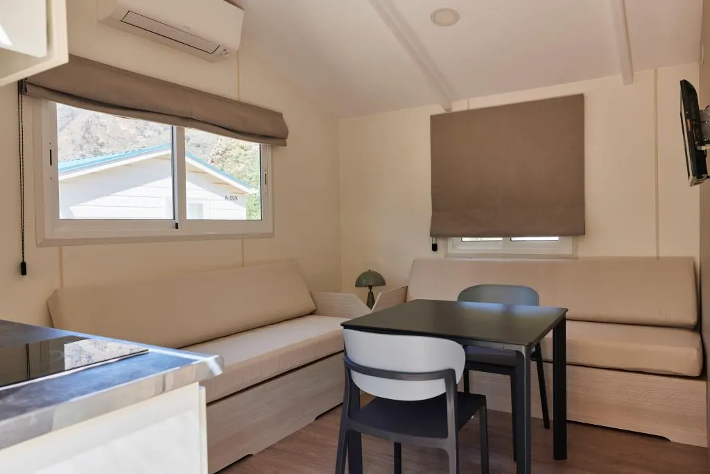 BUNGALOW ONE BED Room, Camping El Portus, Costa Blanca