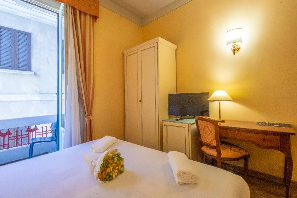 Double or Twin SUPERIOR WITH BALCONY Room, LVG Hotel Collection - Hotel Pallanza, Milan