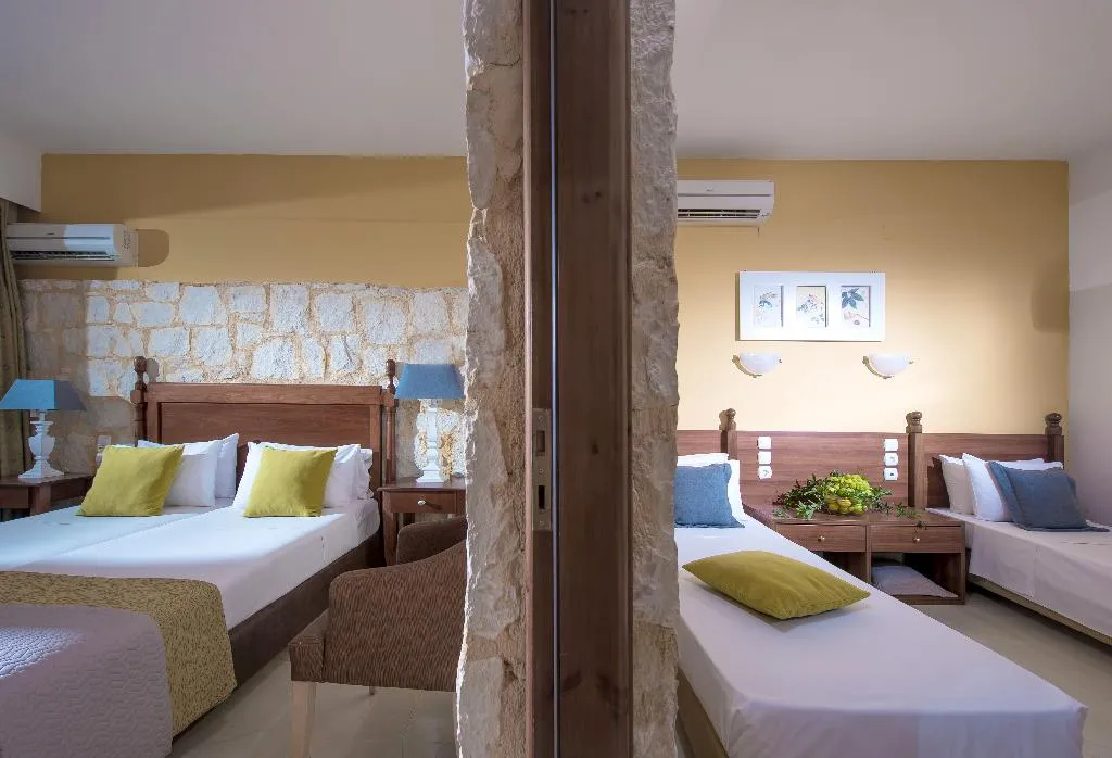 FAMILY ROOM SEA VIEW TWO BEDROOMS Room, Blue Bay Resort Hotel, Crete
