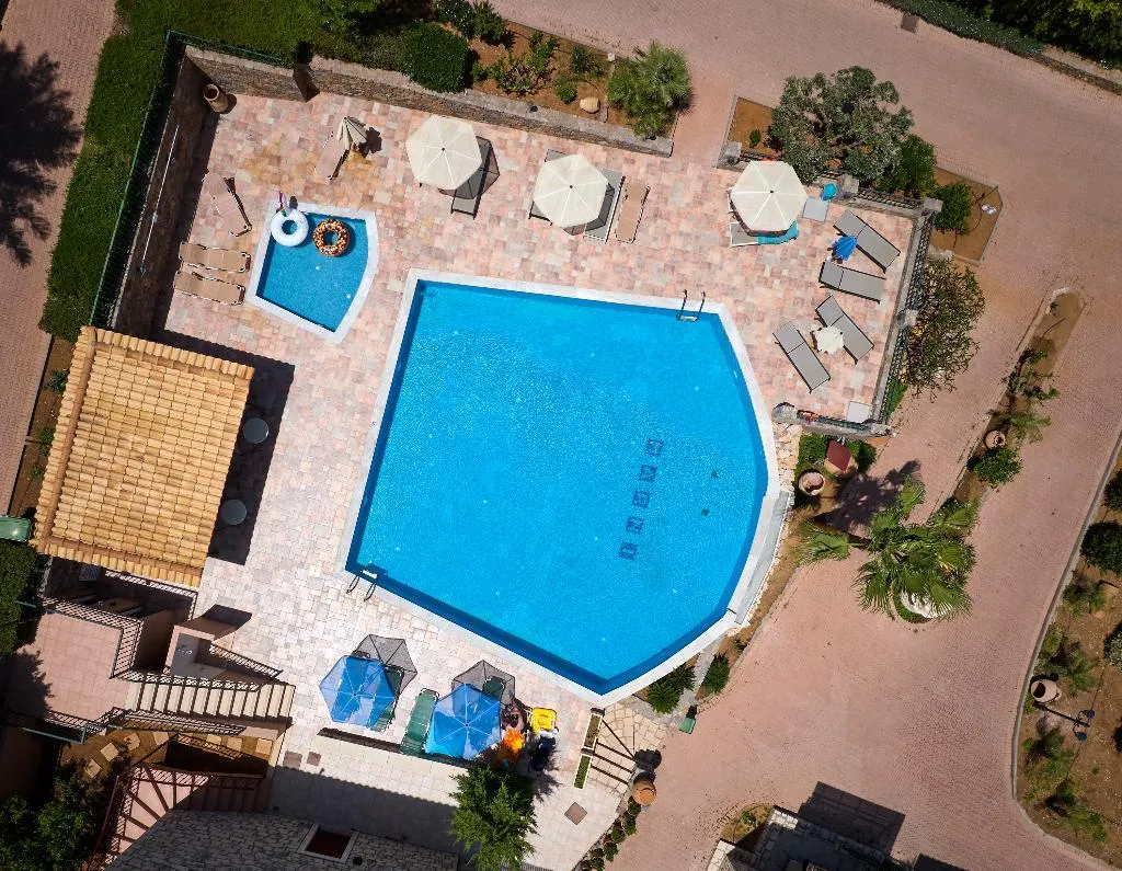 Pool, Marni Village, Crete