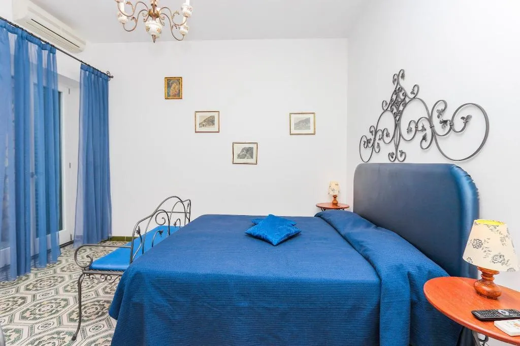 Room, Villa Maria Pia, Naples