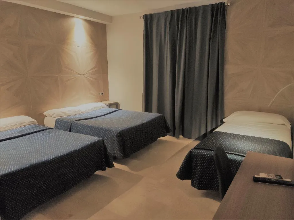 DOUBLE SUPERIOR Room, Ciudad de Navalcarnero, Madrid