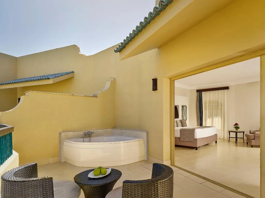 DOUBLE WITH JACUZZI Room, Coral Sea Holiday Resort & Aqua Park, Red Sea Riviera