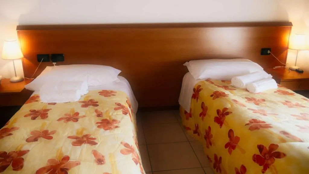 Room, Hotel Vajont, Venice