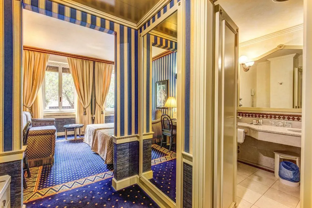 Room, Auriga, Milan