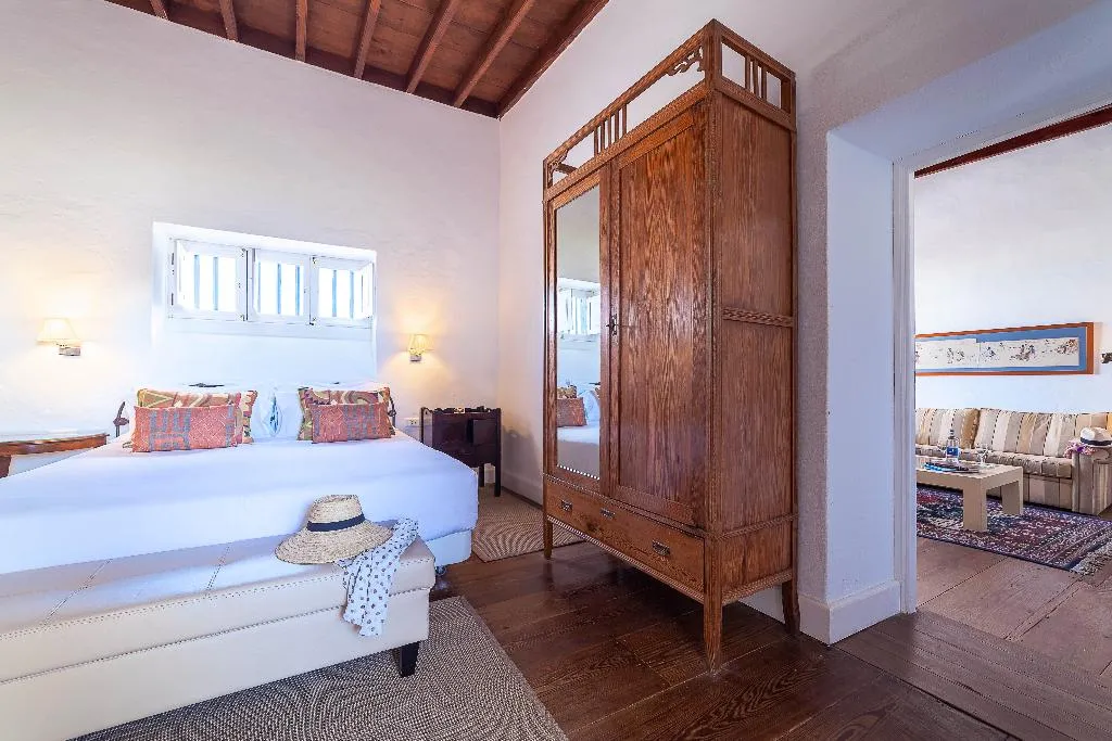 SUITE CAPACITY 3 Room, Hotel El Grifo, Lanzarote