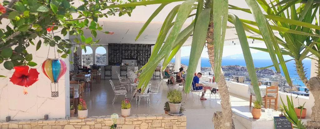 Bar, Pantheon, Kos