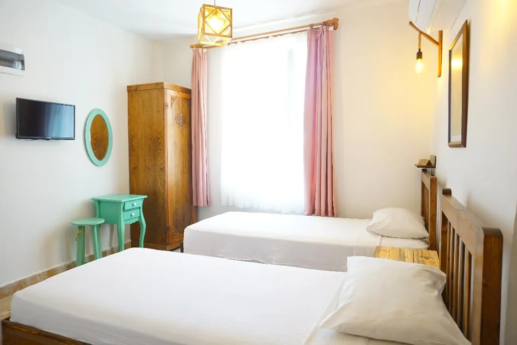 TWIN STANDARD Room, Ayisigi Otel, Izmir
