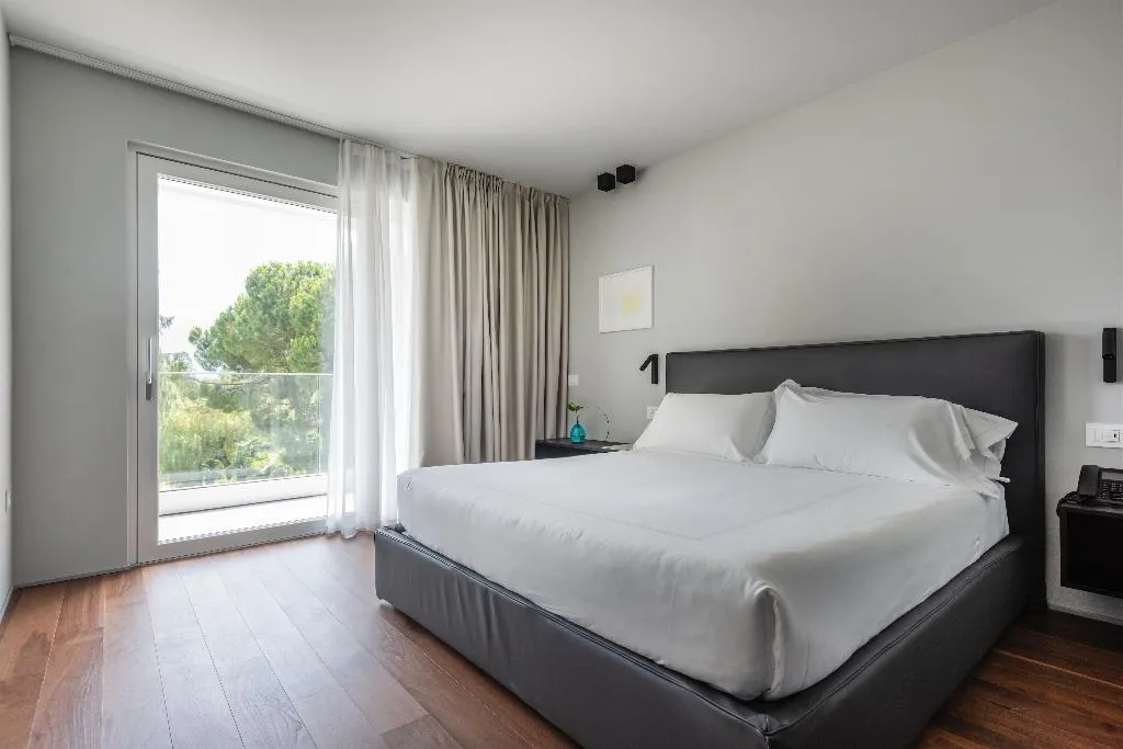 SUITE PARK VIEW Room, Grand Resort Du Lac Et Du Parc, Milan