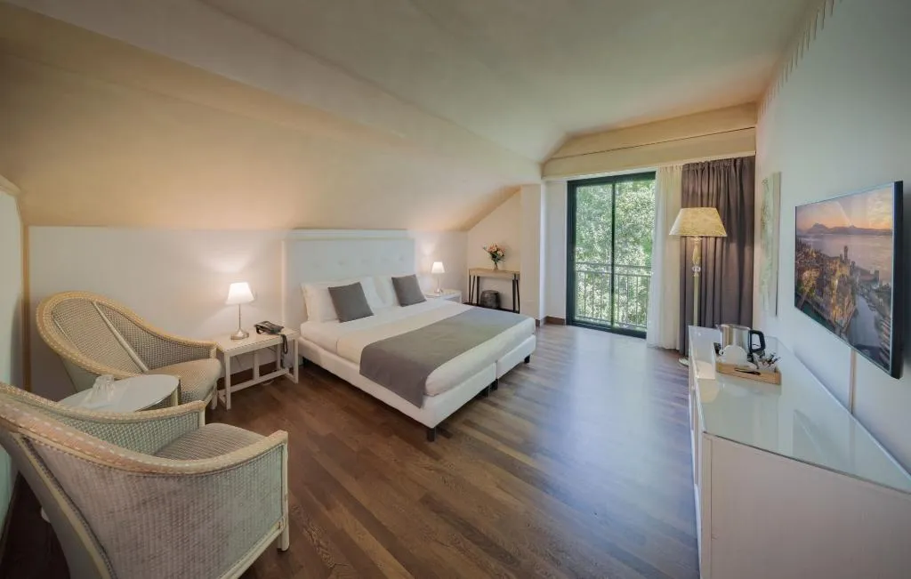 DOUBLE KING SIZE BED Room, Olivi Hotel & Natural Spa, Milan