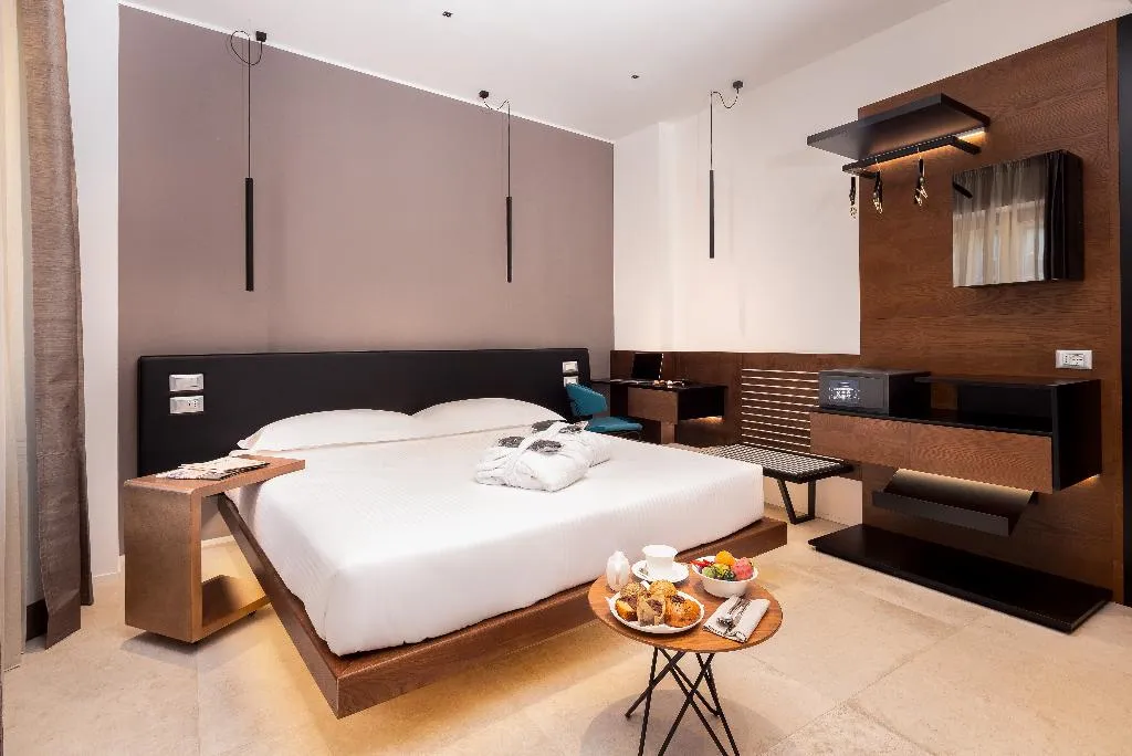 DOUBLE SUPERIOR Room, The Corner Duomo Hotel, Naples