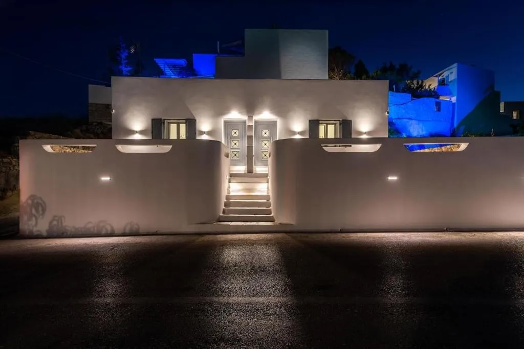 General view, Island Dreams, Santorini
