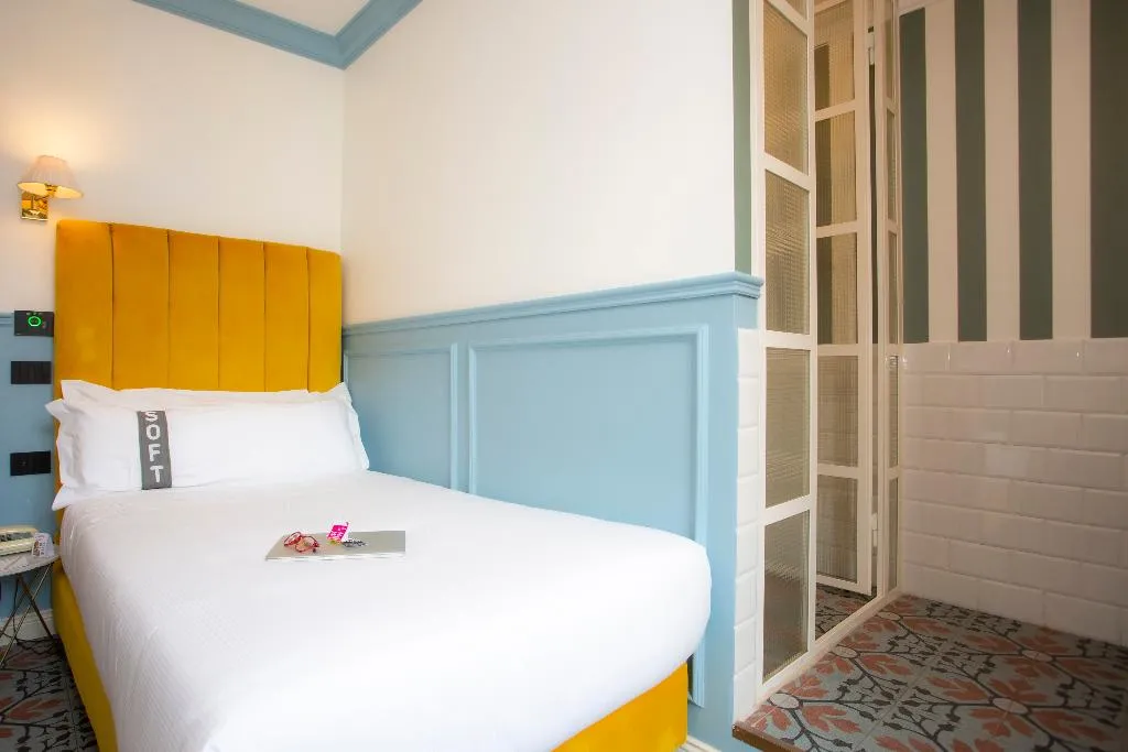 SINGLE STANDARD Room, Casual Eclettico Milano, Milan