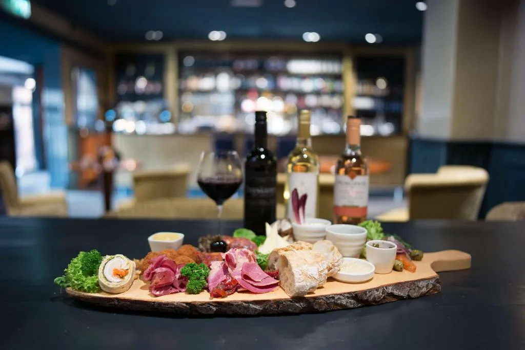 Restaurant, Berghotel Amersfoort, BW Signature Collection, Amsterdam