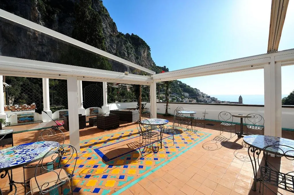 General view, Hotel Villa Annalara, Naples