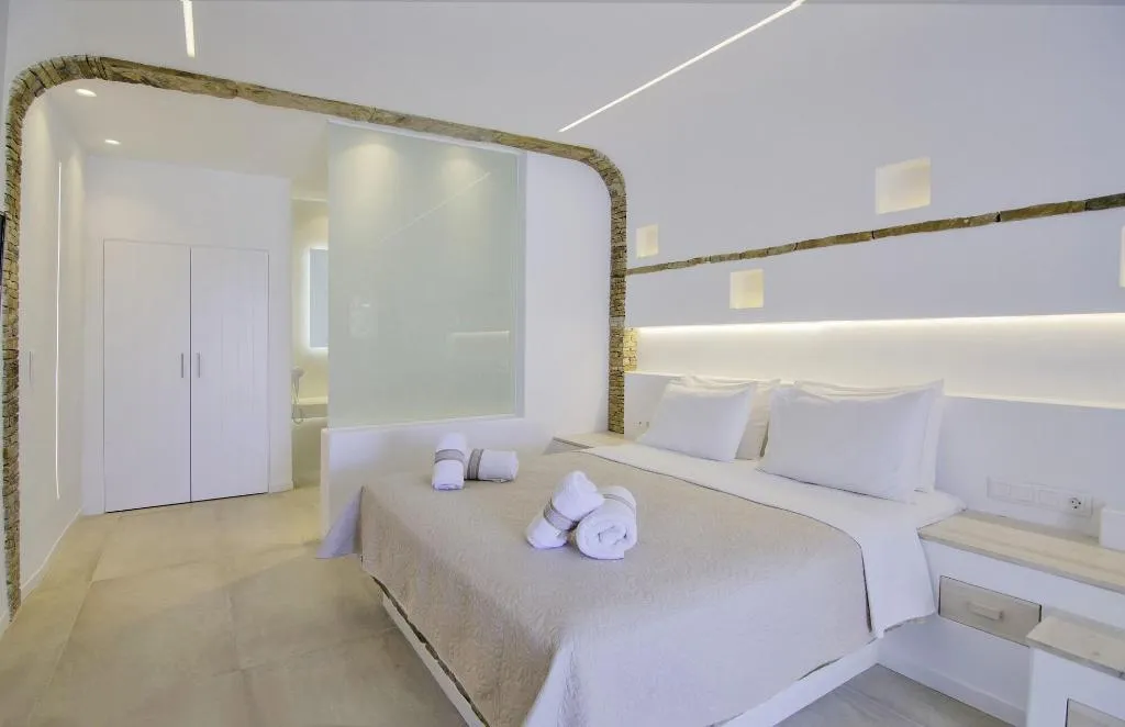 Room, Kritikakis Village Apartments, Santorini