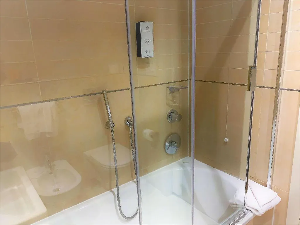 Room, Devero Hotel & Spa, BW Signature Collection, Milan
