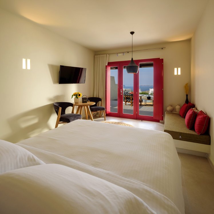11 11 By Potnia Theron Suites, Santorini
