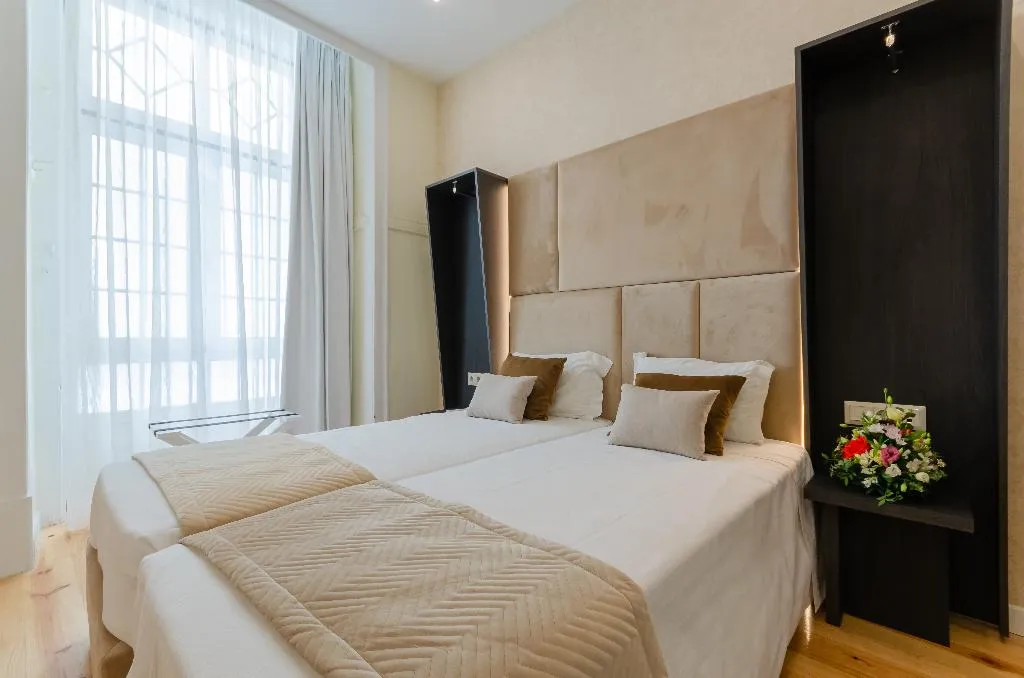 DOUBLE SUPERIOR Room, Hotel Duas Nacoes, Lisbon