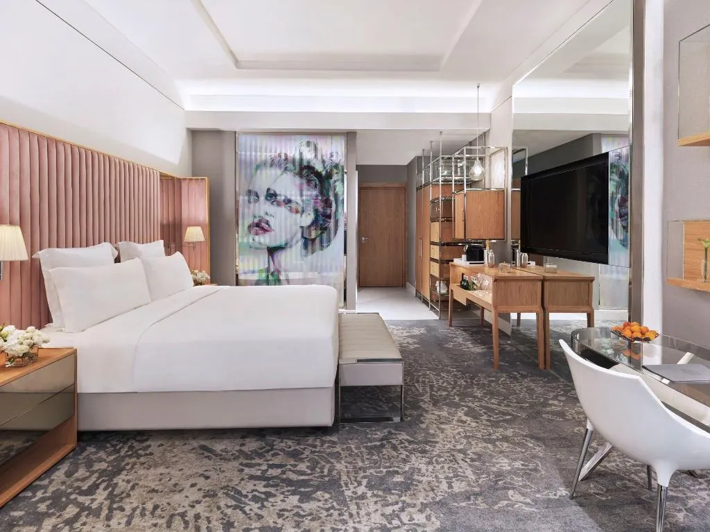 SINGLE STANDARD Room, SLS Dubai Hotel & Residences, Dubai