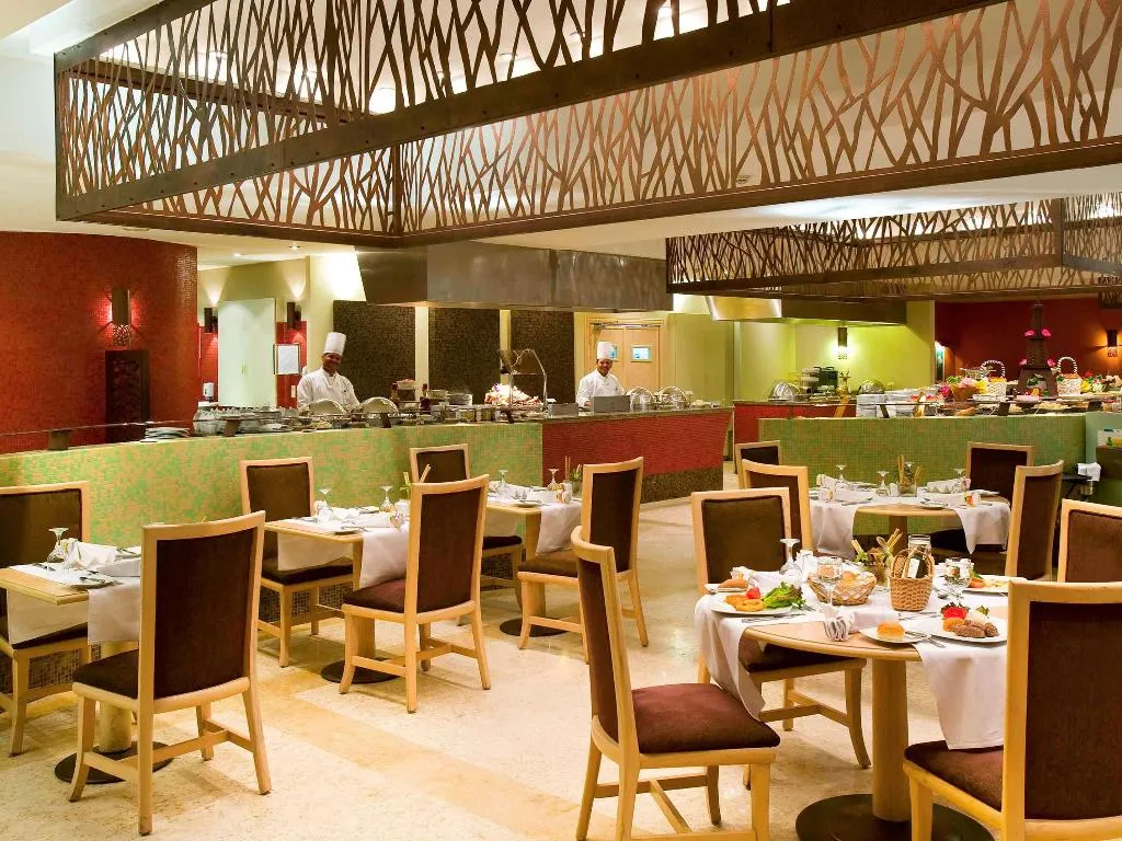 Restaurant, Novotel Cairo Airport, Cairo