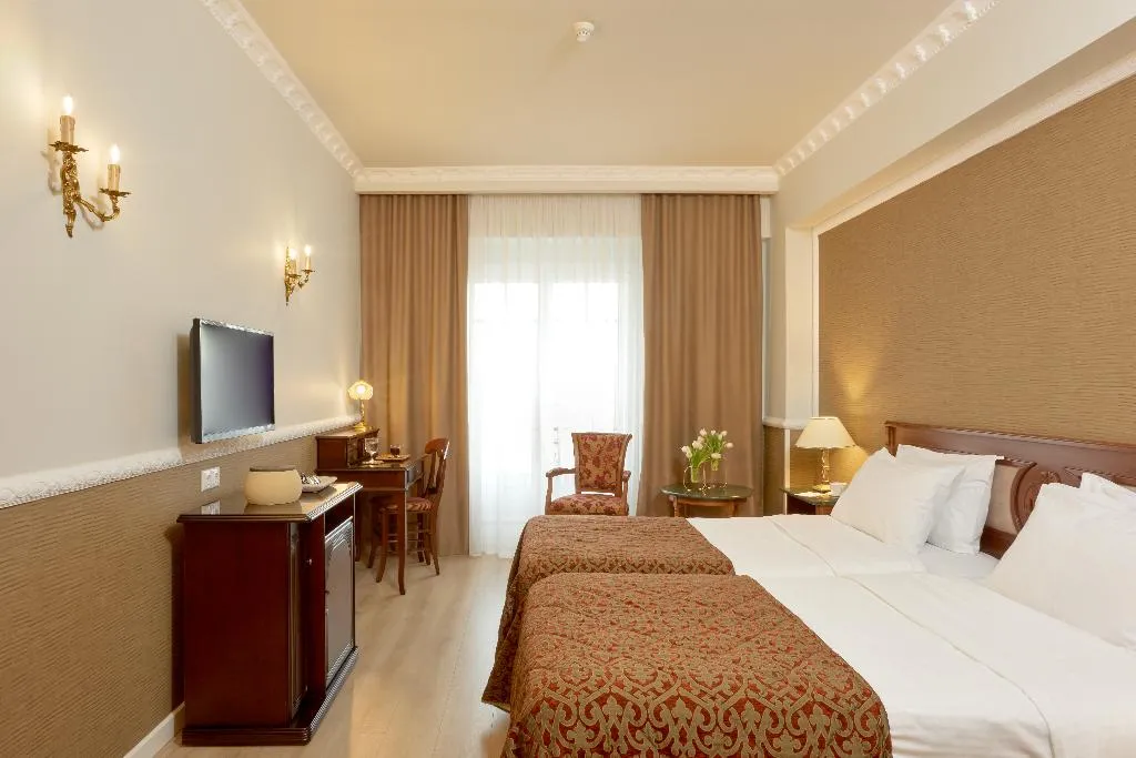 Double or Twin CLASSIC Room, Grand Hotel Palace Thessaloniki, Halkidiki