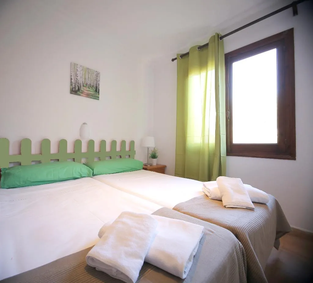 APARTMENT CAPACITY 4 TWO BEDROOMS Room, Binibeca Mar, Menorca