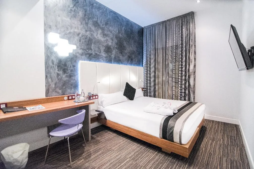 DOUBLE SUPERIOR Room, Petit Palace Boquería Garden, Barcelona