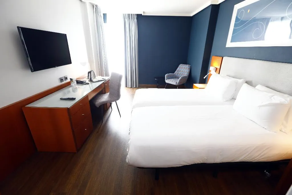 TWIN STANDARD Room, Travelodge Madrid Coslada Aeropuerto, Madrid