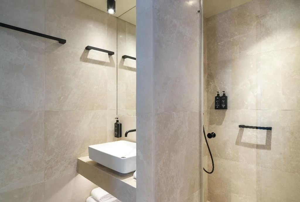 SINGLE DELUXE Room, NYX Esperia Palace Athens by Leonardo Hotels, Athens