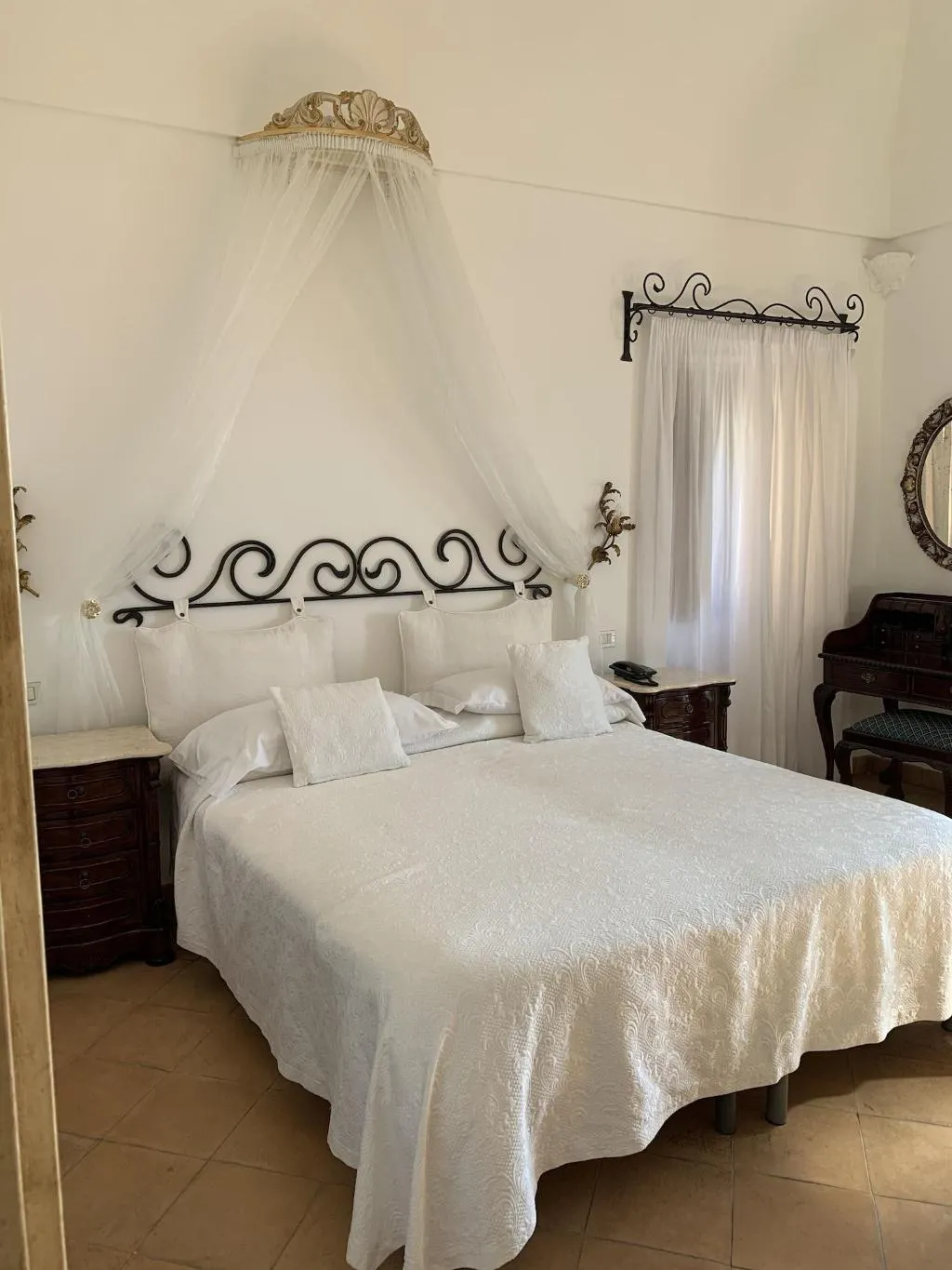 Room, Villa Principe Giovanni, Naples
