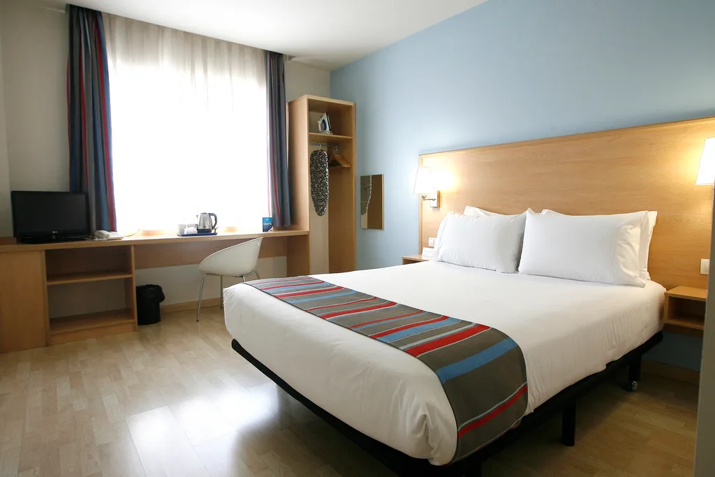 DOUBLE STANDARD Room, Travelodge Madrid Arturo Soria, Madrid