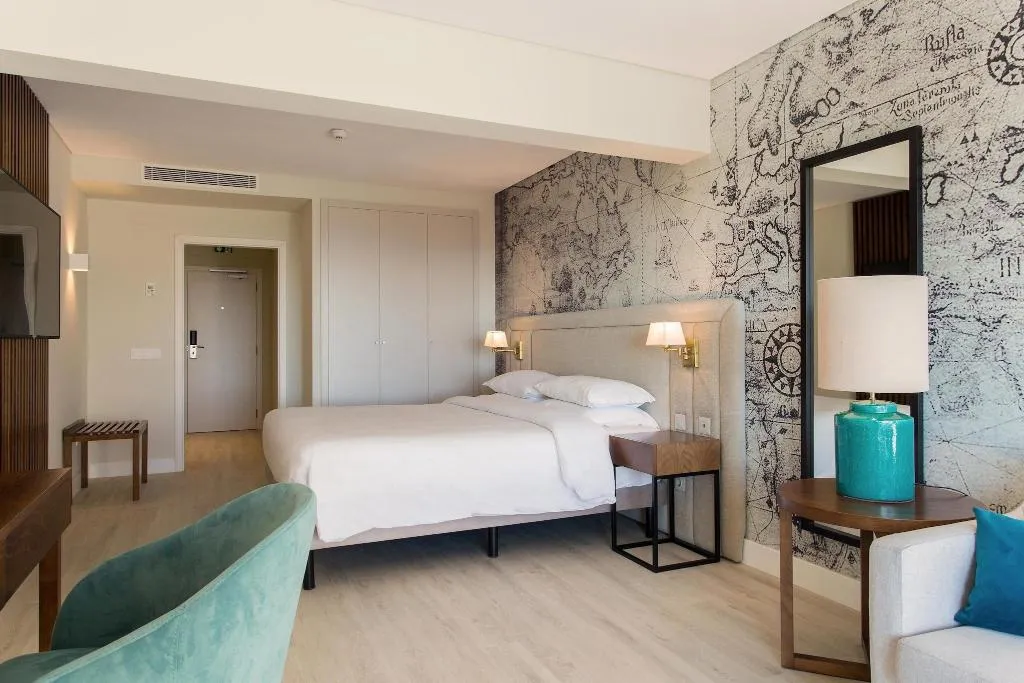 Room, Four Points By Sheraton Sesimbra, Lisbon