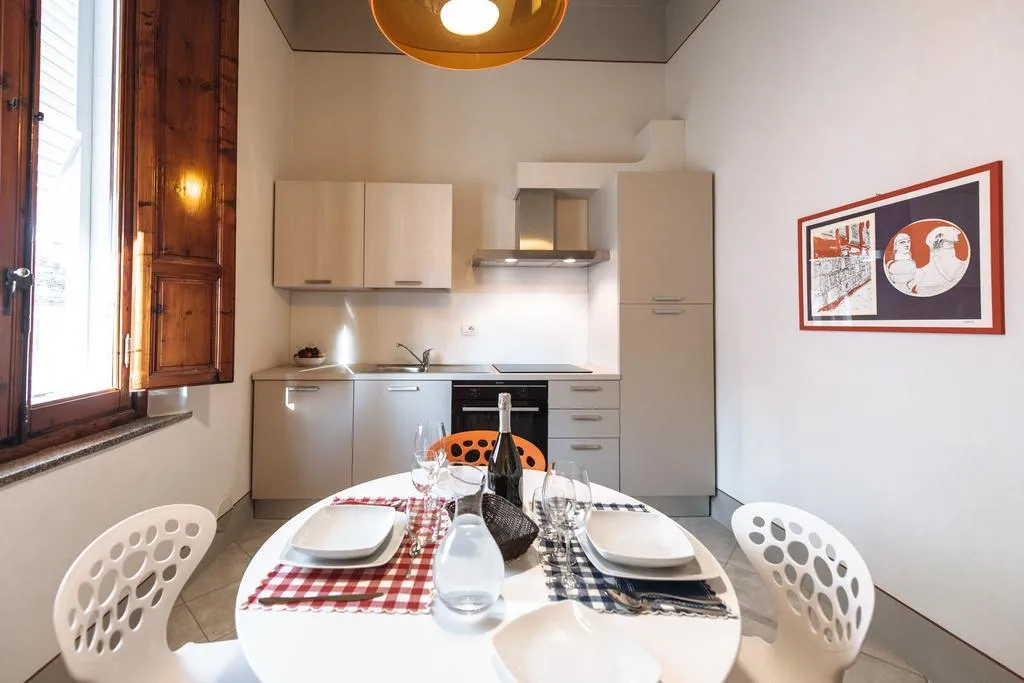 APARTMENT WITH BALCONY Room, Residenza Cavour, Florence