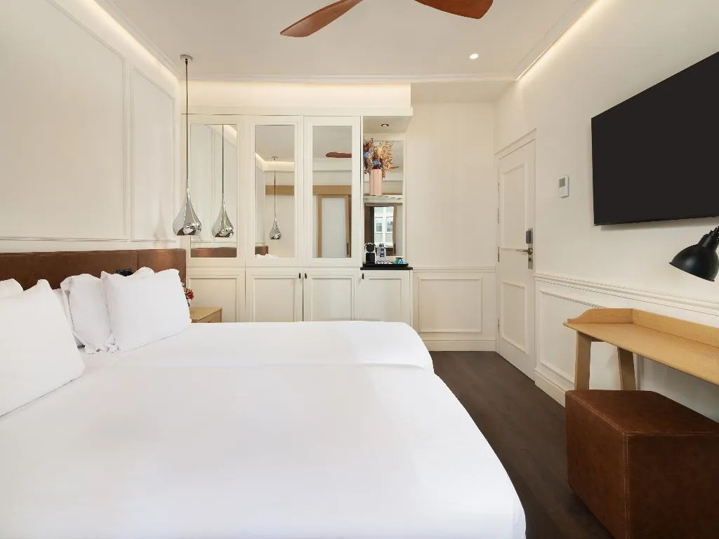 DOUBLE SUPERIOR Room, H10 Universitat, Barcelona