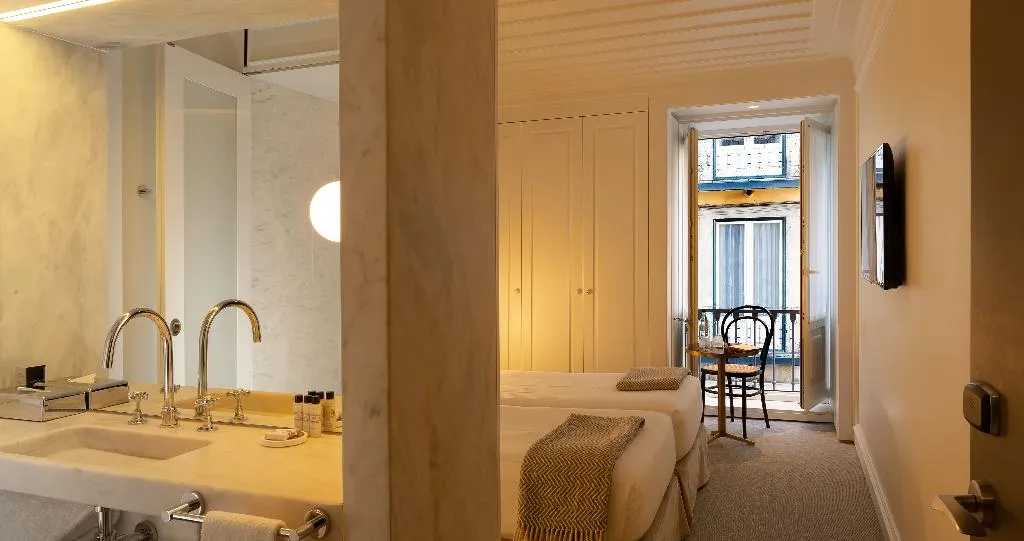 Room CONNECTING ROOM Room, Lisboa Pessoa Hotel, Lisbon