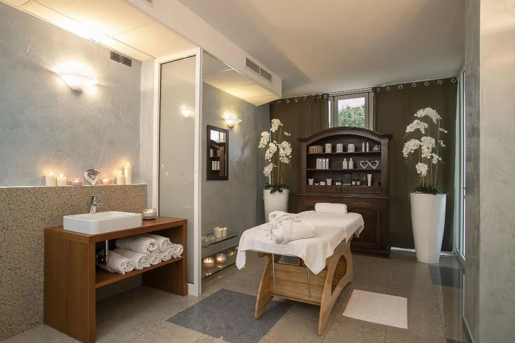 Sports and Entertainment, Park Hotel Ermitage, Venice