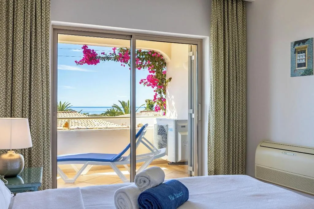 Room, Vila Palmeira, Algarve
